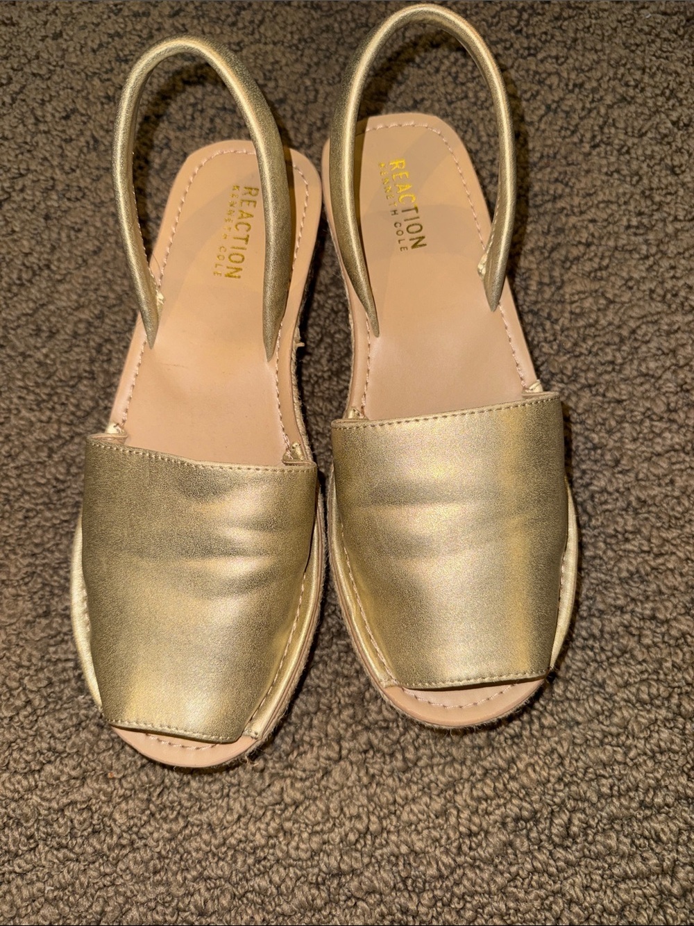 Kenneth Cole reaction gold shimmer slingback espadrilles SIZE 7.5 NWOT - Picture 2 of 6